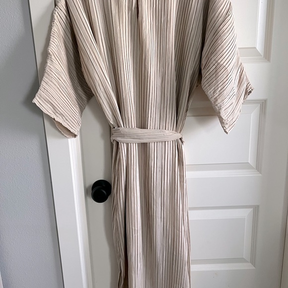 H&M dress - Picture 3 of 3